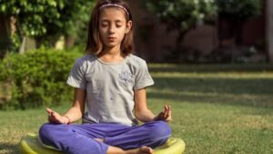 विद्यार्थ्यांच्या प्रगतीचा आरसा: सर्वांगीण विकासाची सुसंगत नोंद.